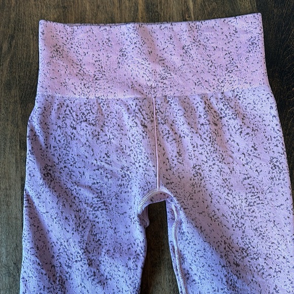 Gymshark leggings. - Picture 4 of 5